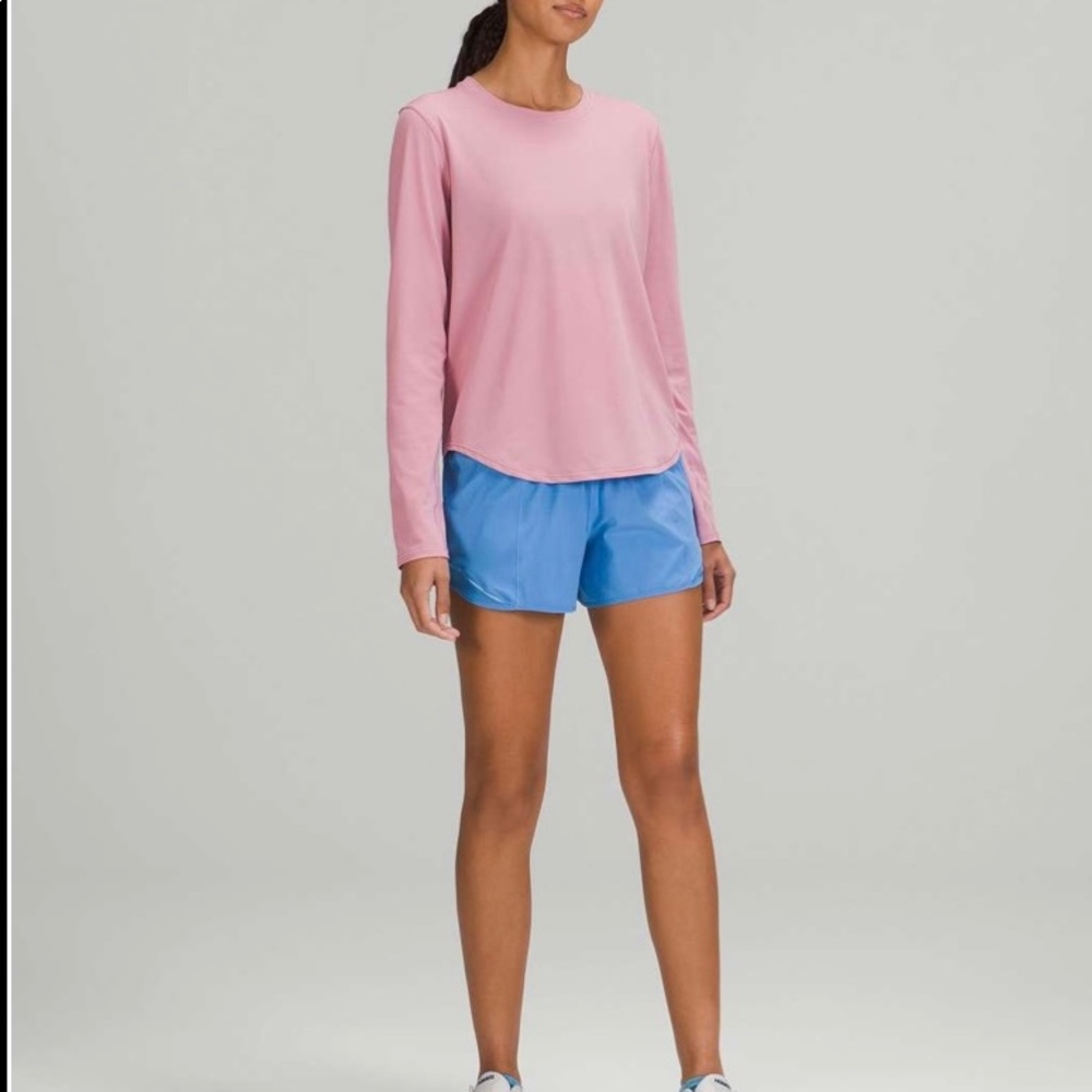NWT LUlulemon high neck run and train LS Sz2